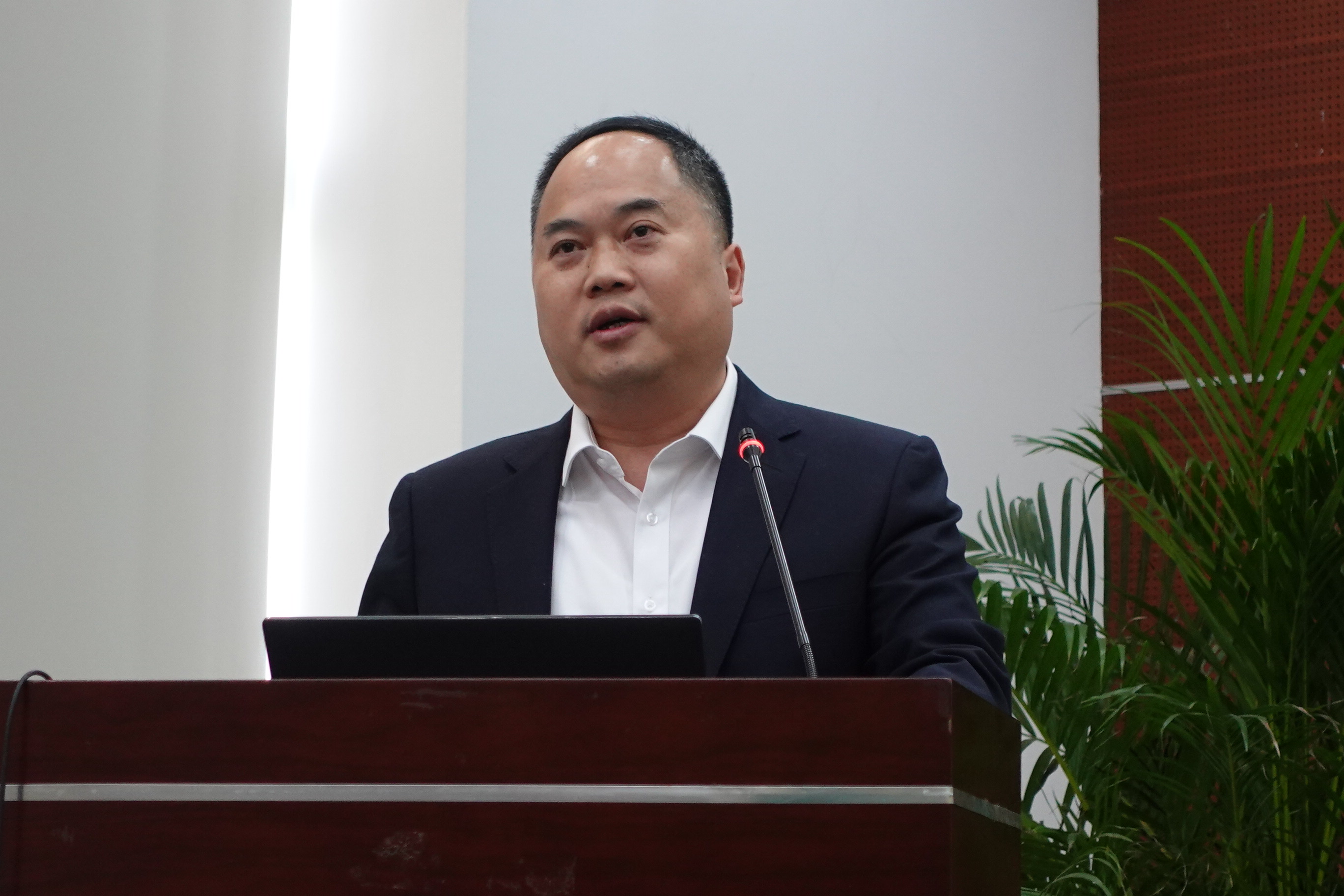 西交大高端裝備研究院蒞臨亨通參觀交流——智改數轉，同享共筑(圖3)